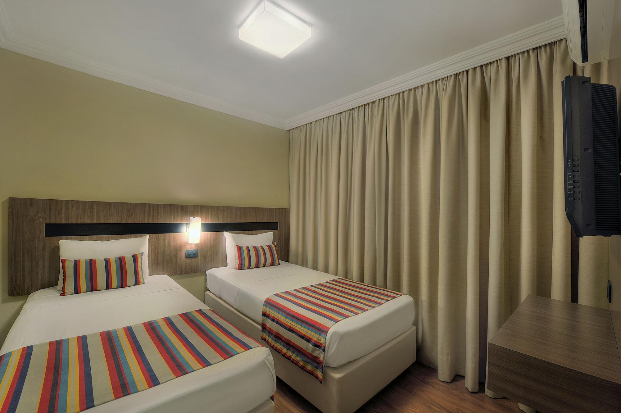 Hotel Deville Express Cascavel Cascavel  Dış mekan fotoğraf