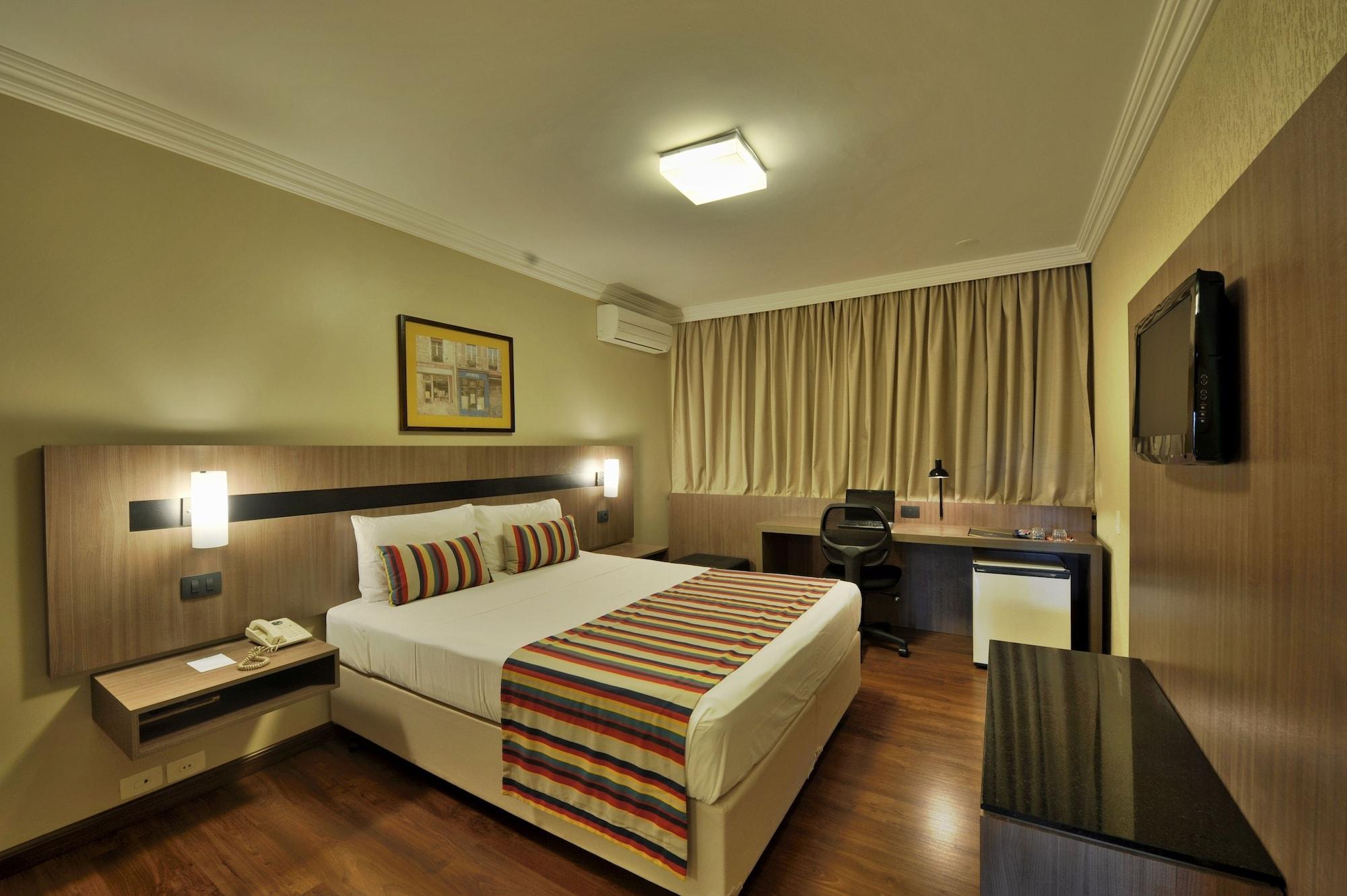 Hotel Deville Express Cascavel Cascavel  Dış mekan fotoğraf