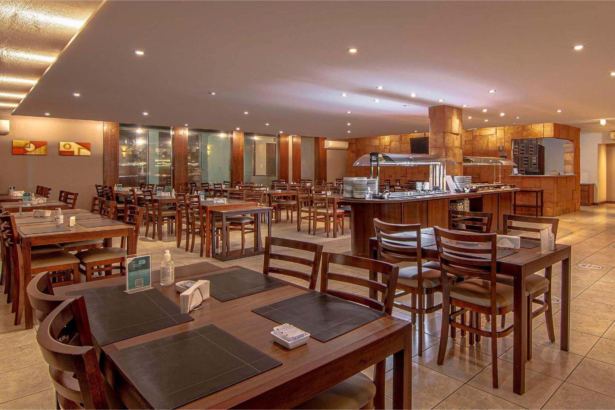 Hotel Deville Express Cascavel Cascavel  Dış mekan fotoğraf