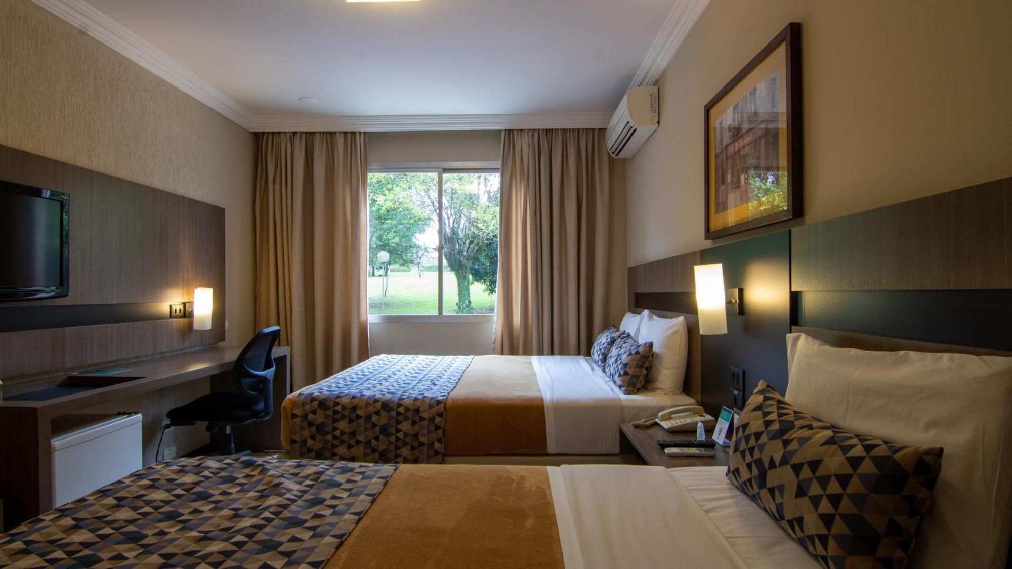 Hotel Deville Express Cascavel Cascavel  Dış mekan fotoğraf