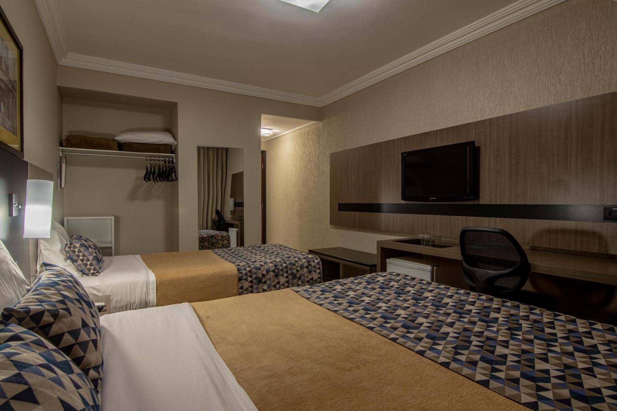 Hotel Deville Express Cascavel Cascavel  Dış mekan fotoğraf